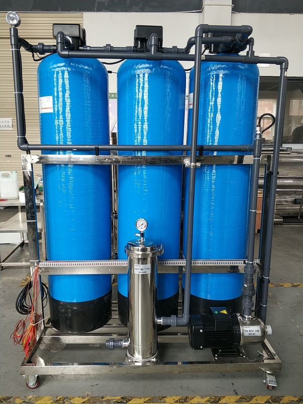 Sistema di osmosi inversa a passaggio singolo efficiente potenza nominale di 5,0 kW portata di flusso 2000 LPH