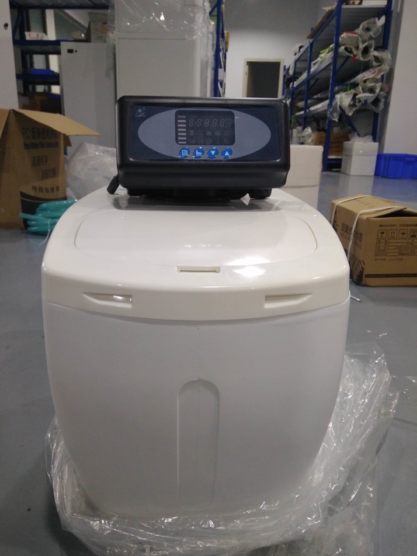 Sistema dell'addolcitore dell'acqua e del filtro del RO 300GPD per il trattamento dell'acqua di pozzo
