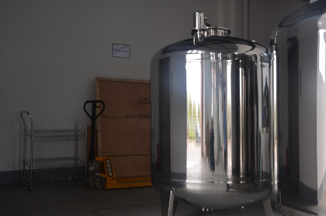 Serbatoio sigillato dell'acqua calda con acciaio inossidabile 316 per gli accessori del sistema del RO di trattamento delle acque